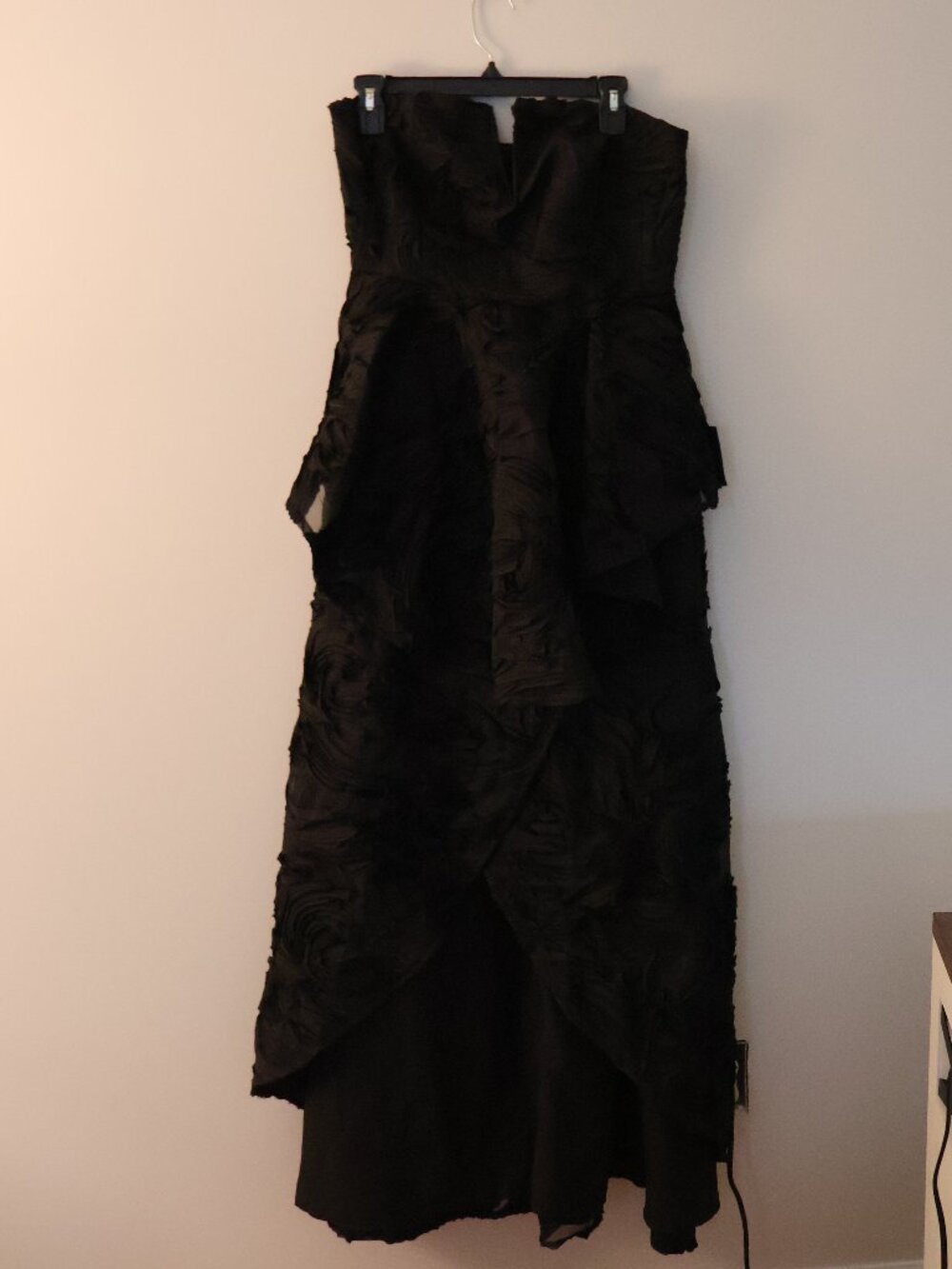 Lulus Black Formal Dress Floral Pattern NWT Size Large With Ruffles